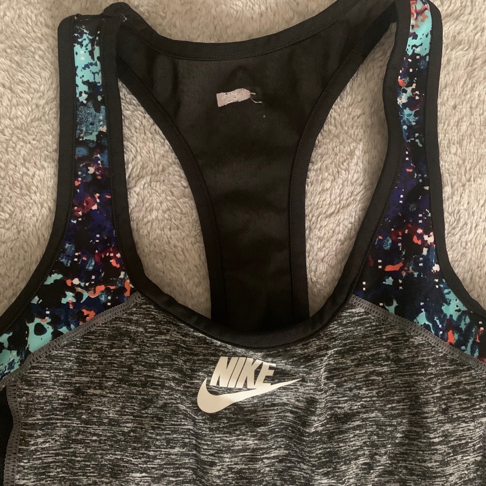 Nike Razorback Tank Top - Picture 3 of 4